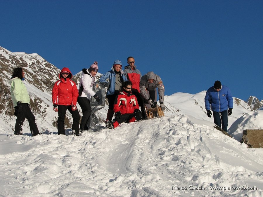 16_Ci si diverte con la neve.JPG